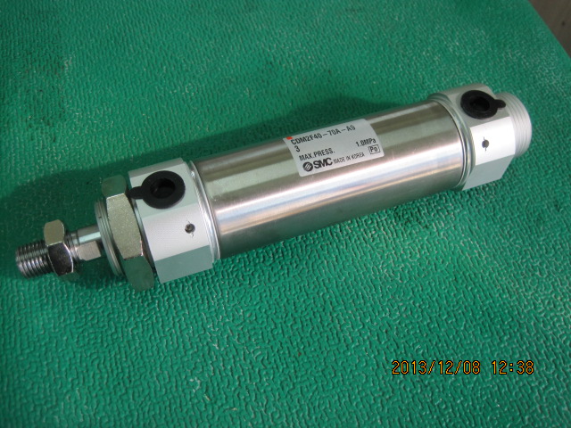 AIR CYLINDER CDM2F40-70A-A93