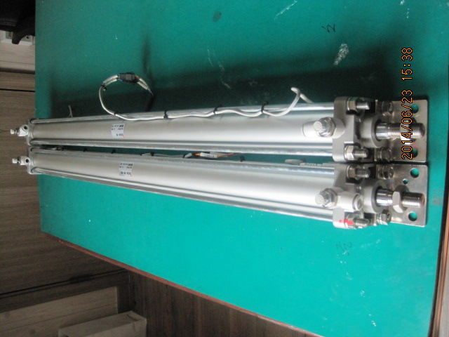 AIR CYLINDER CDA2L40-700(CDA2B40-700) 중고 에어 실린더