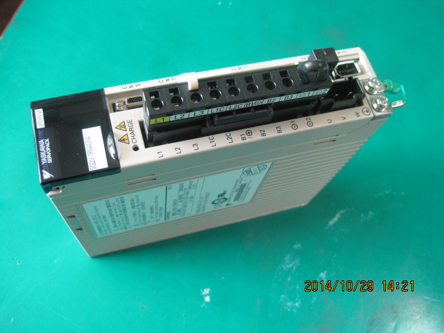 YASKAWA SERVOPACK SGDV-1R6A01A (200W-중고) 야스까와 서보팩