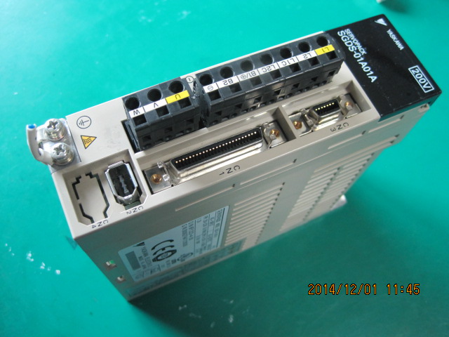 YASKAWA SERVOPACK SGDS-01A01A (중고) 야스까와 서보팩