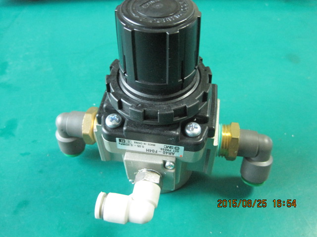 REGULATOR AR40-F04H