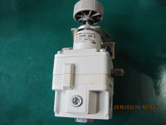 PRECISION REGULATOR 10-IR2000