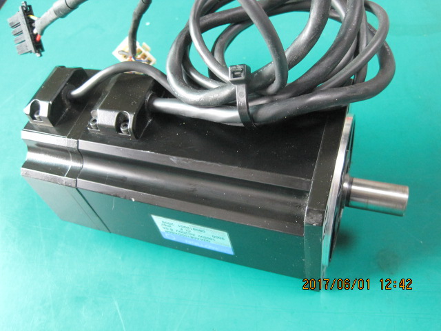 AC SERVO SYSTEMS Q2AA08100D 1000W (중고)