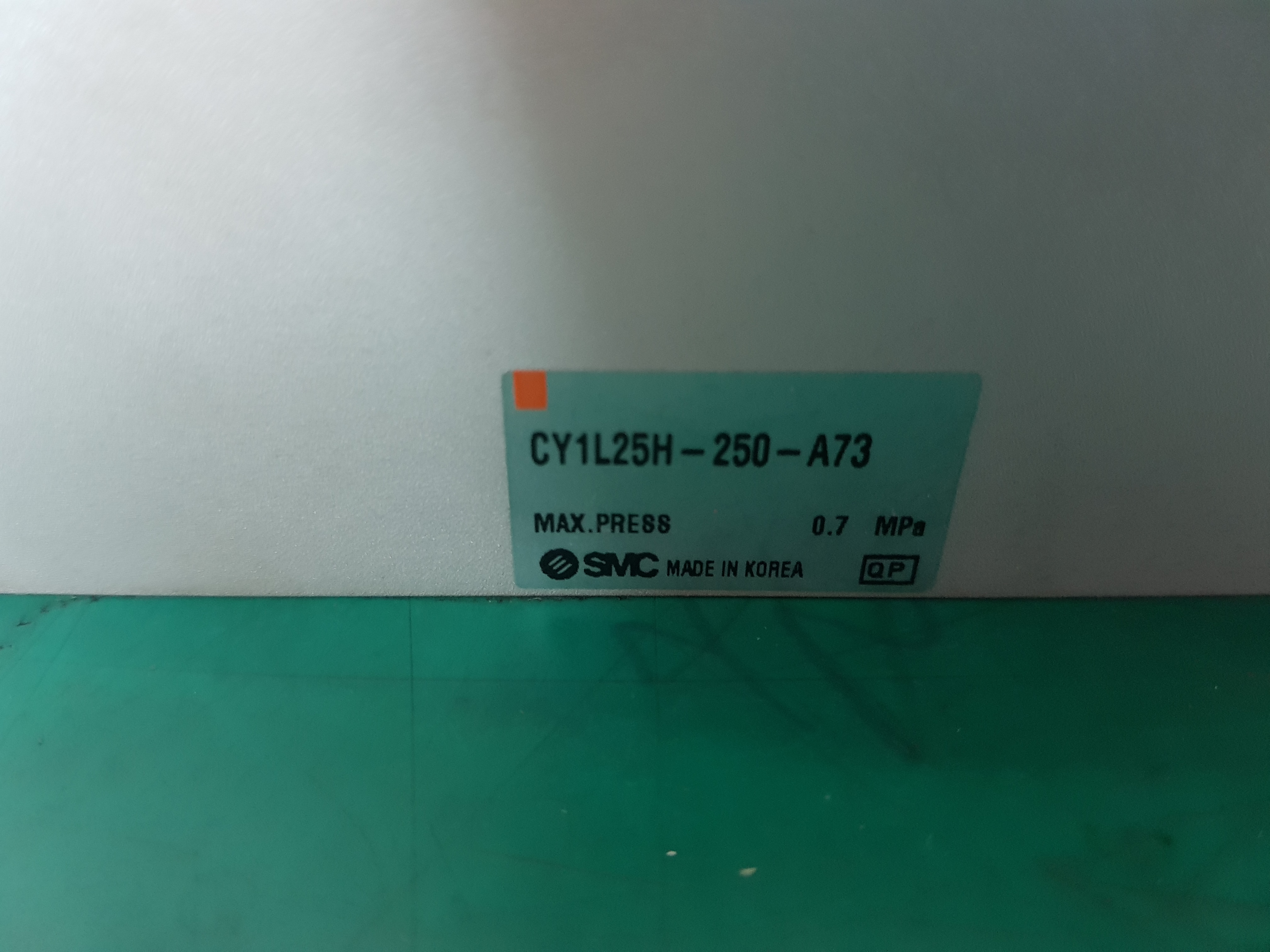 RODLESS CYLINDER CY1L25H-250-A73(중고)