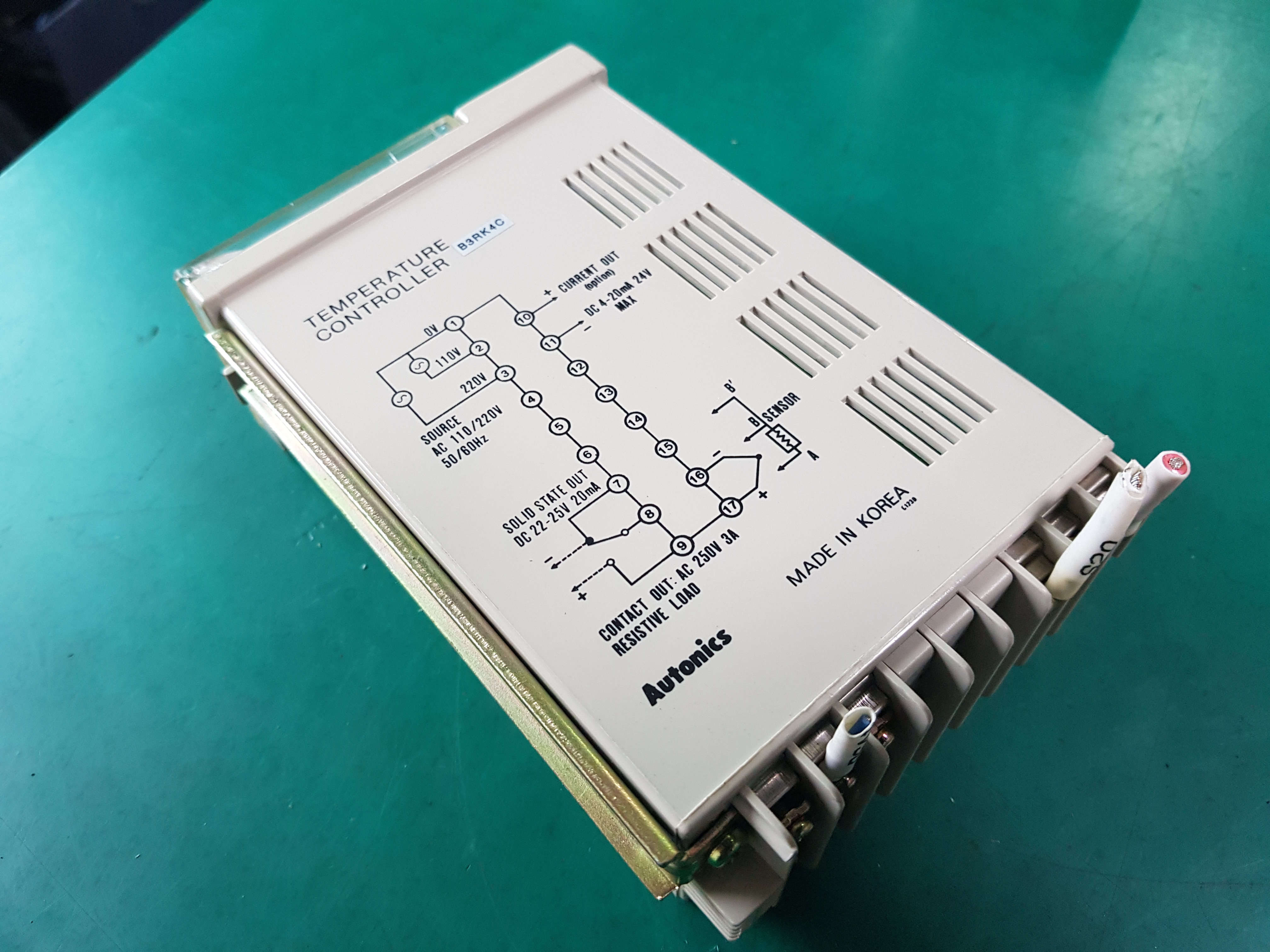 TEMPERATURE CONTROLLER T3HS, T3H(중고)