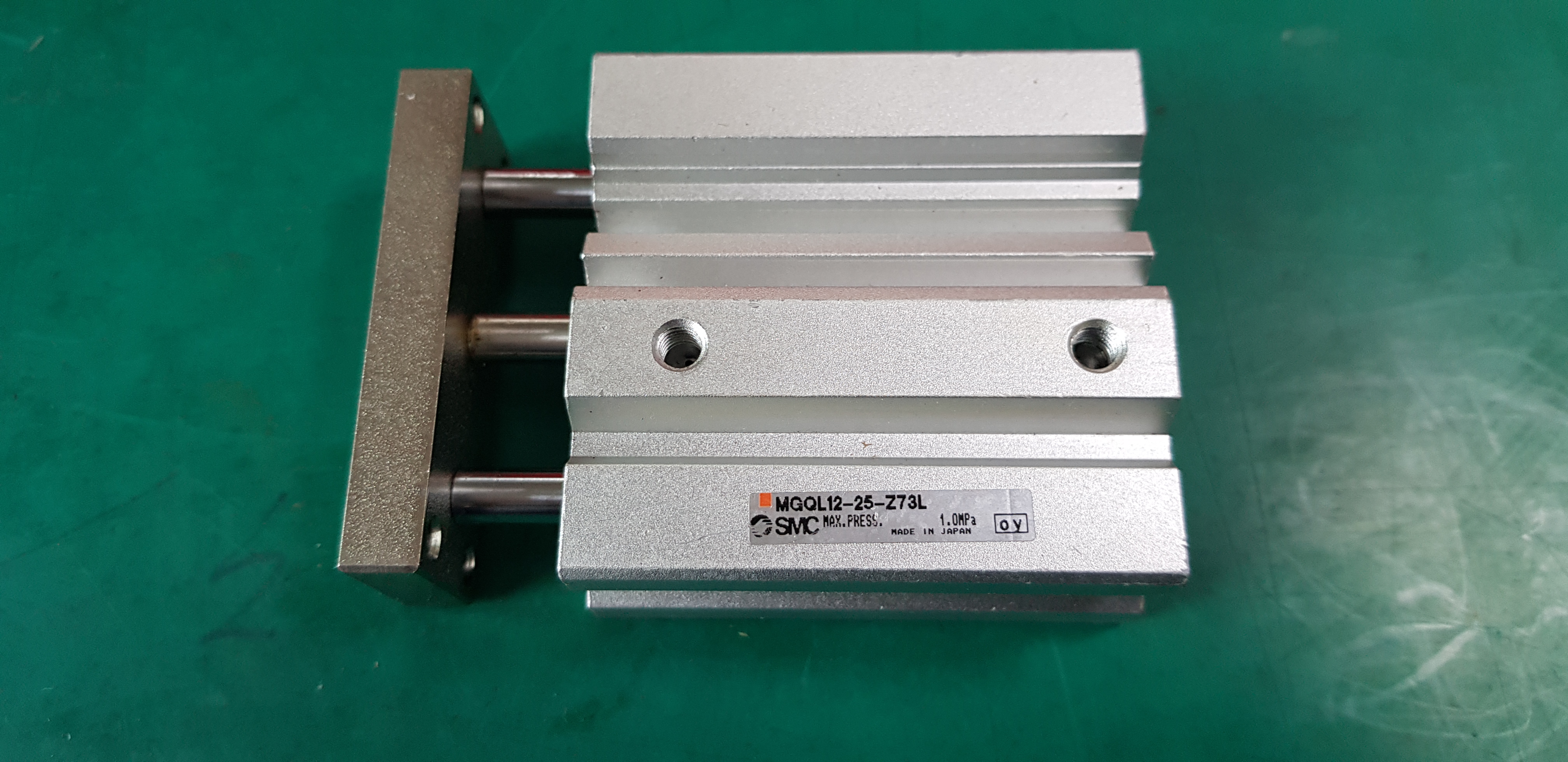 GUIDE CYLINDER MGQL12-25 (중고)