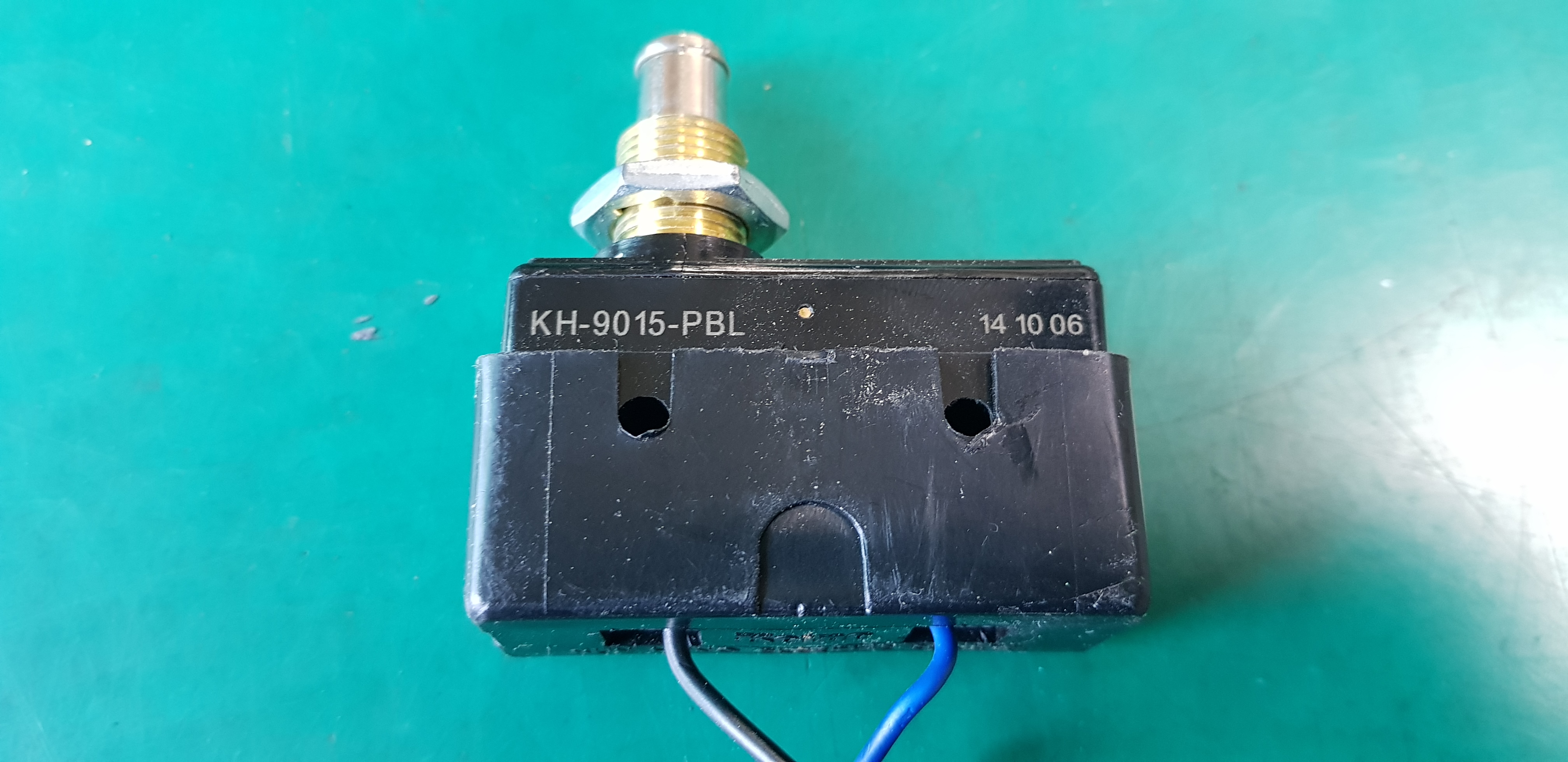 MICRO SWITCH KH-9015-PBL (중고)