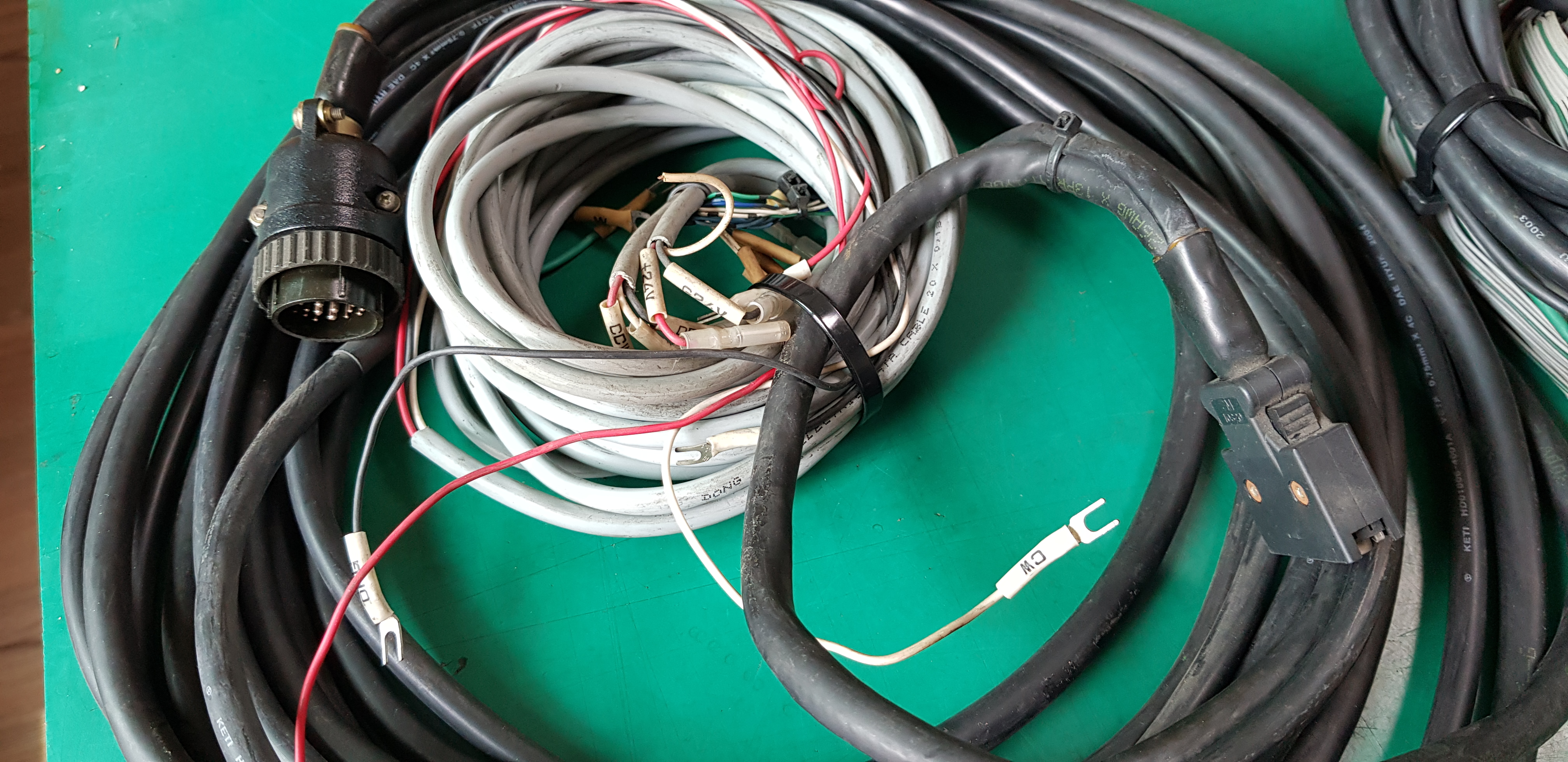 SERVO CABLE RCS-6002P 용 CABLE ASS'Y (중고)