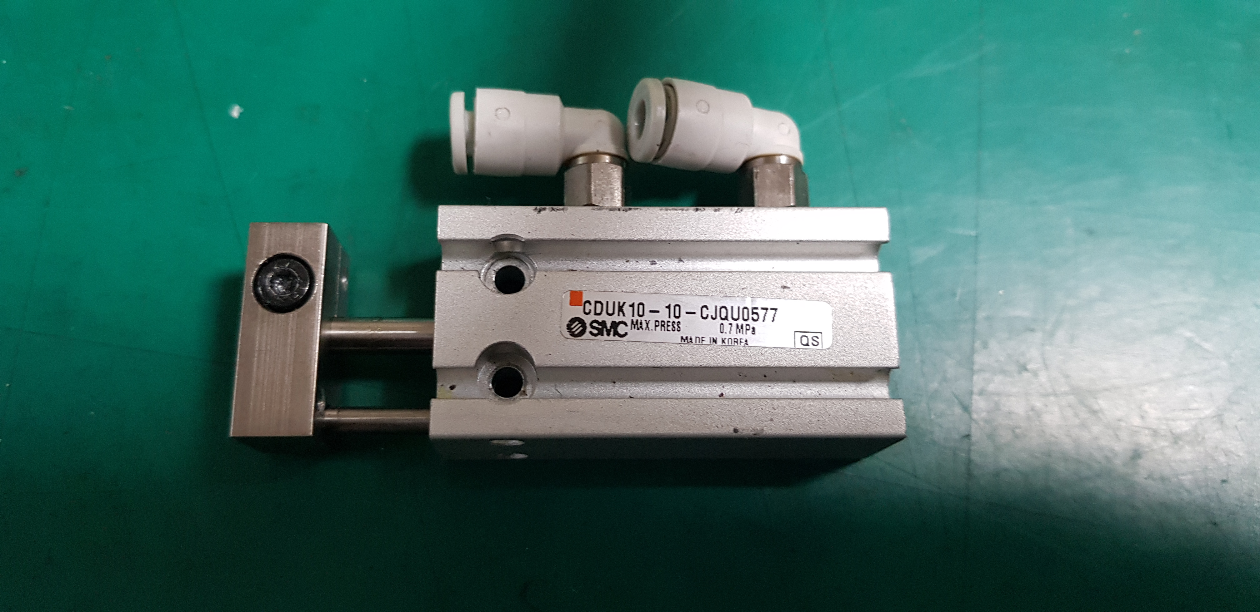 AIR CYLINDER CDUK10-10-CJQU0577 (중고)