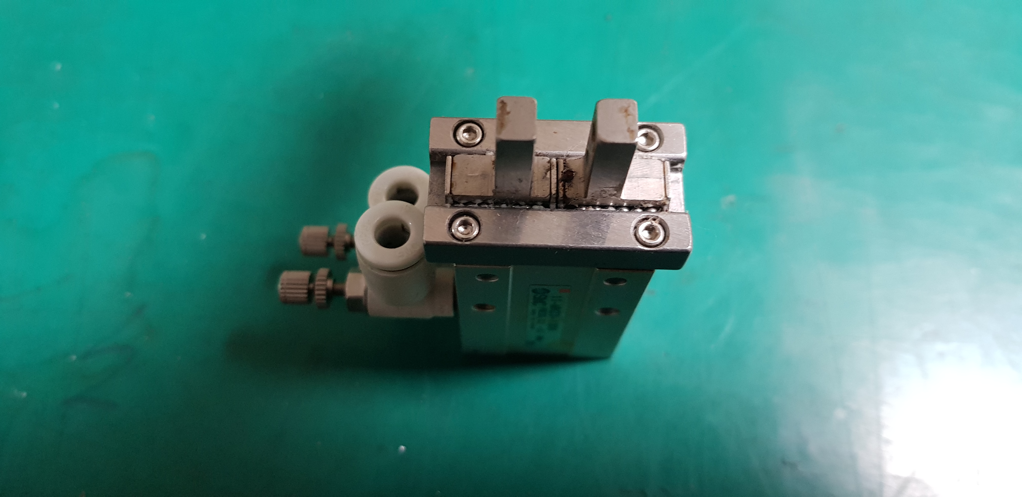 AIR CHUCK CYLINDER 11-MHZ2-10DN (중고)