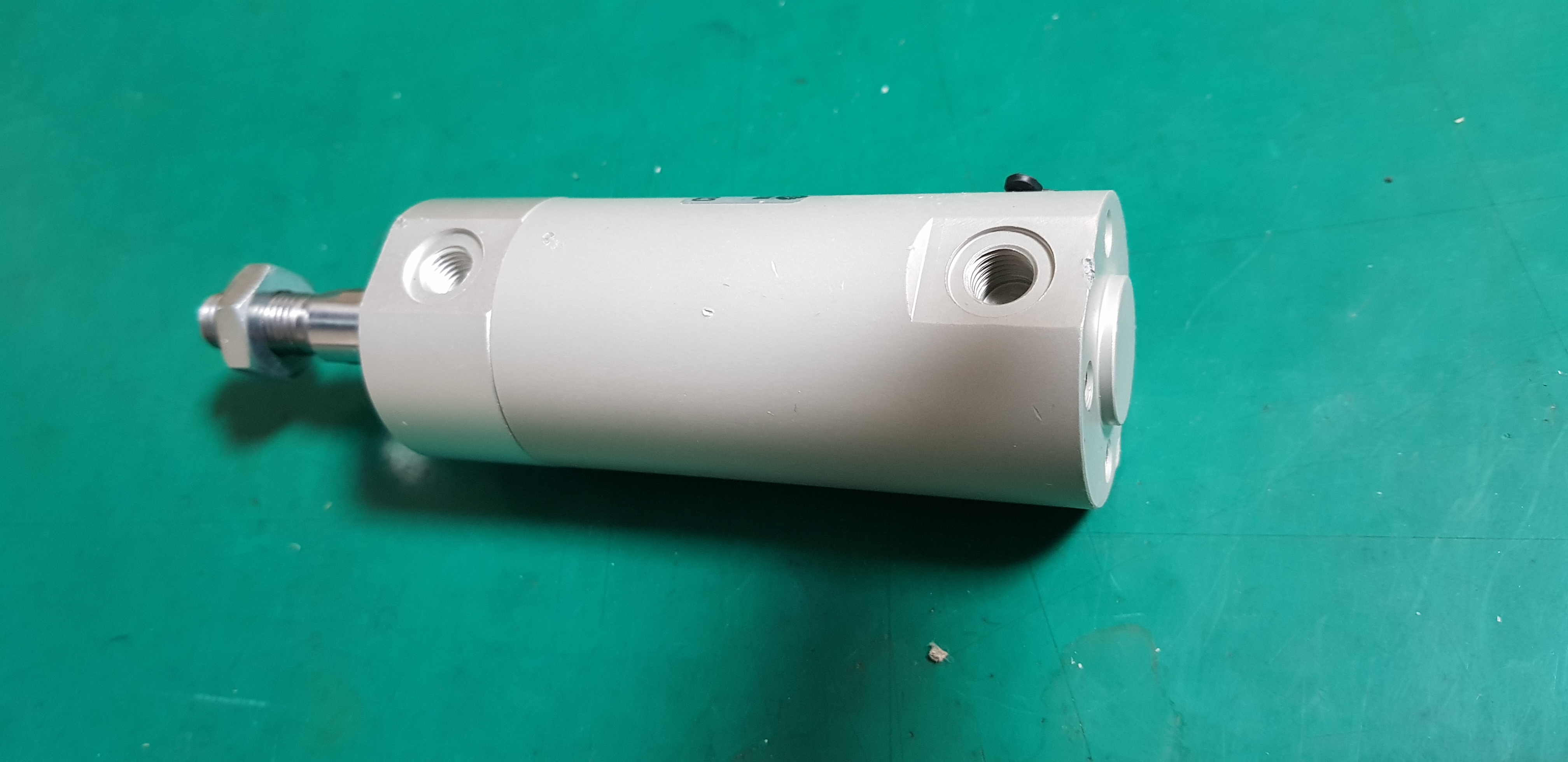 AIR CYLINDER CDG1UN32-25Z-W (미사용품)