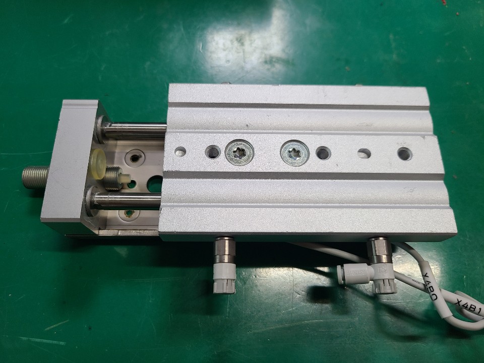 SMC SLIDE TABLE CYLINDER MXQ20A-50ZA(중고) 슬라이드 테이블 실린더