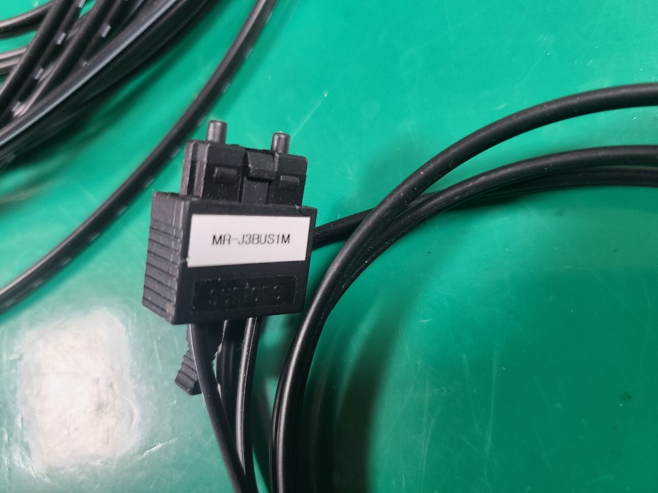 MITSUBISHI SERVO CABLE MR-J3BUS0.6M, 1M, 1.2M, 1.5M, 1.7M (중고) 서보 광케이블