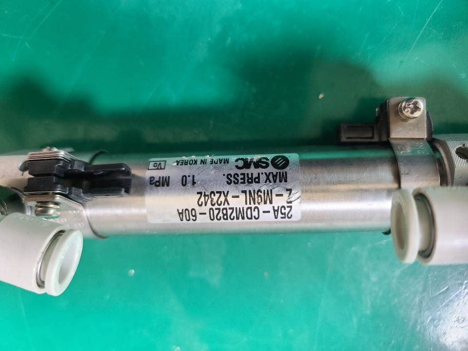 SMC AIR CYLINDER 25A-CDM2B20-60A-M9NL (중고) 에어 실린더