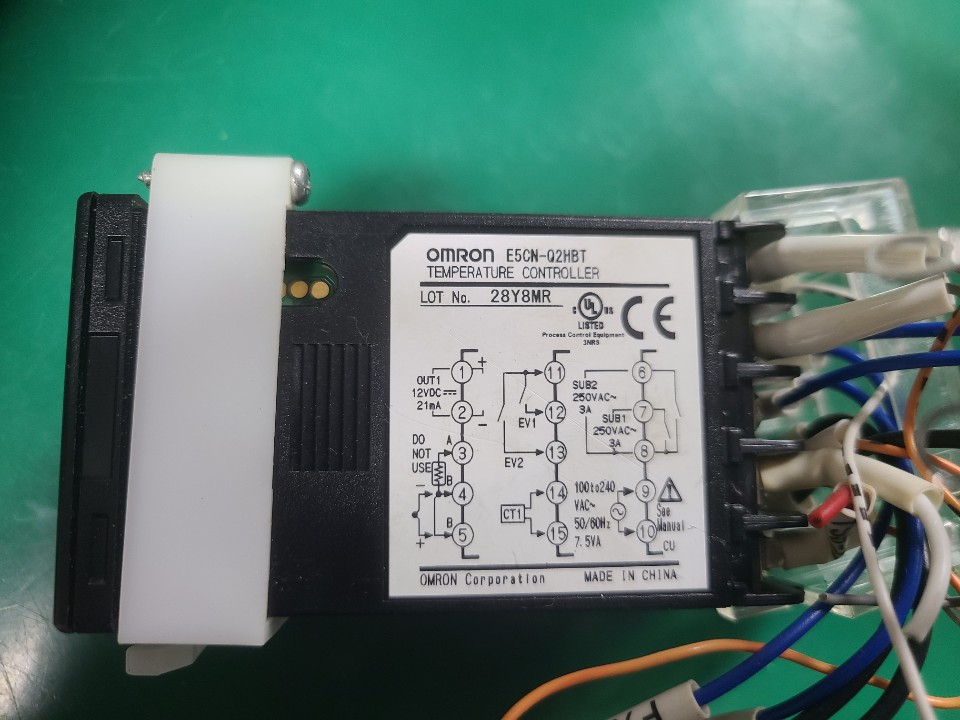 OMRON TEMPERATURE CONTROLLER E5CN-Q2HBT (중고) 옴론 온도 콘트롤러