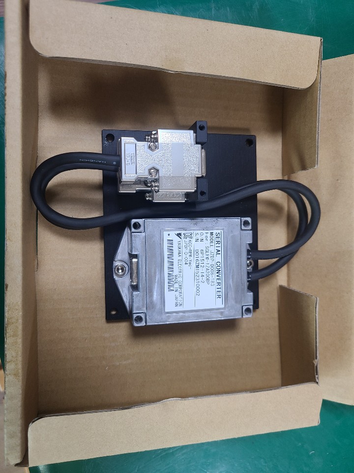 (A급) YASKAWA SERIAL CONVERTER JZDP-D008-183 야스까와 시리얼 컨버터