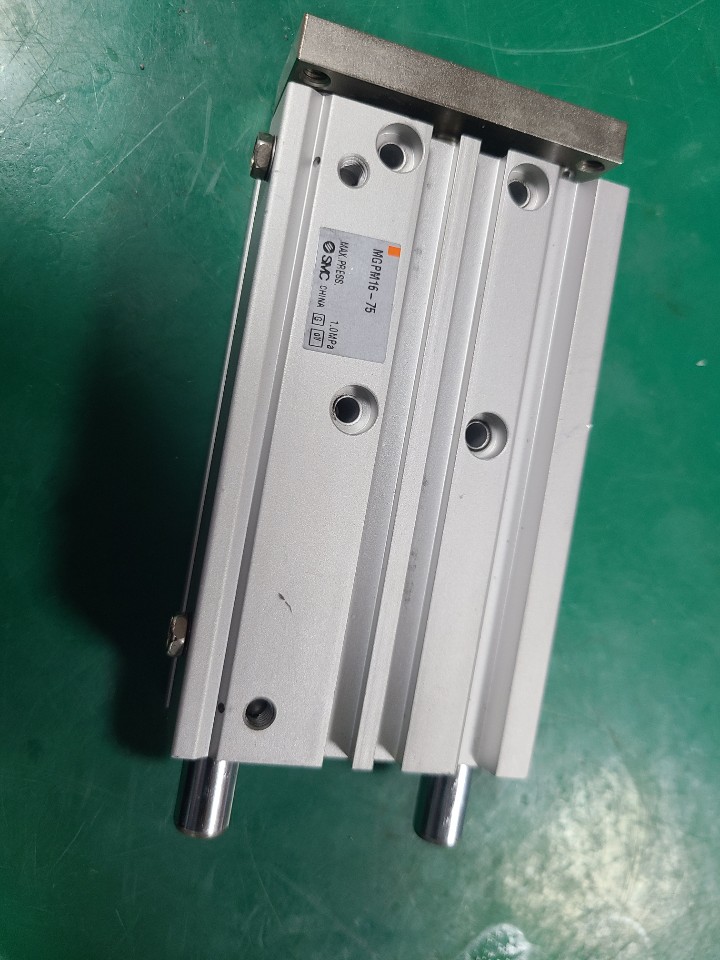 (미사용중고) SMC GUIDE CYLINDER MGPM16-75 가이드 실린더