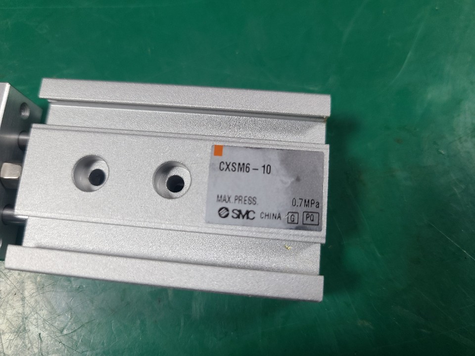 (A급) SMC GUIDE CYLINDER CXSM6-10 가이드 실린더 미사용품