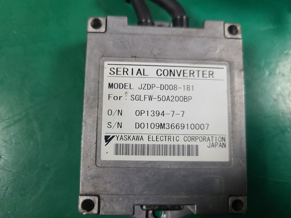 YASKAWA SERIAL  CONVERTER JZDP-D008-181 (중고) 야스까와 시리얼 컨버터