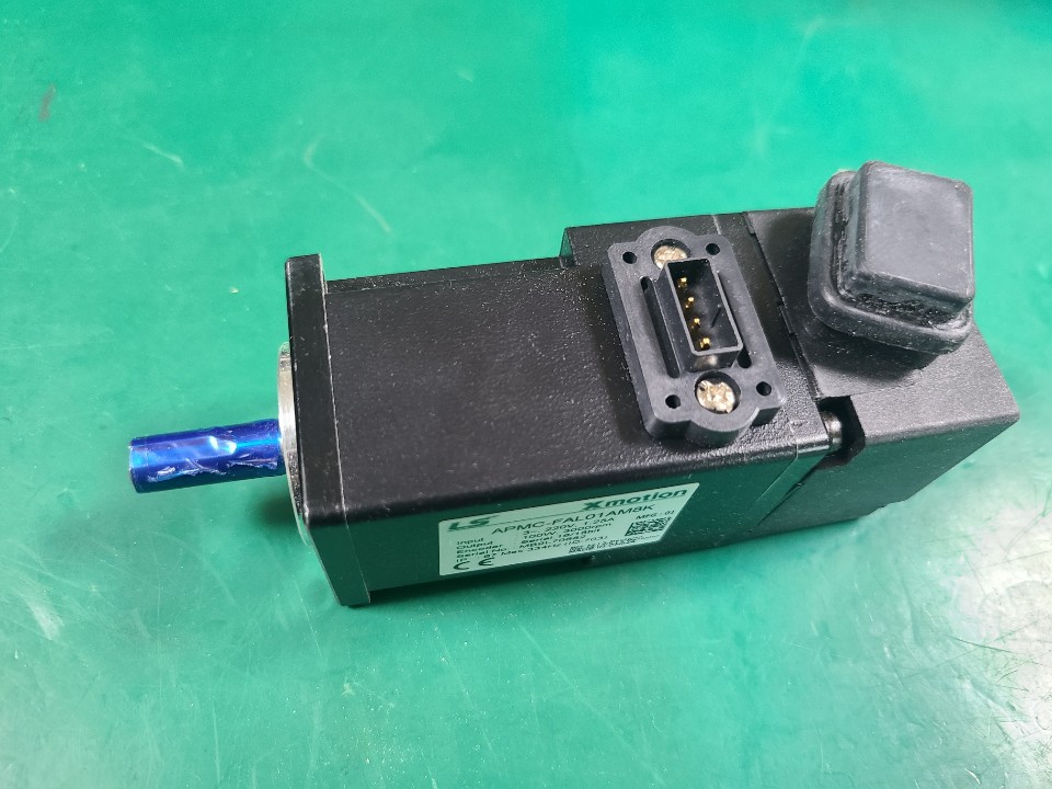 LS SERVO MOTOR APMCFAL01AM8K (중고) 엘에스 서보모타