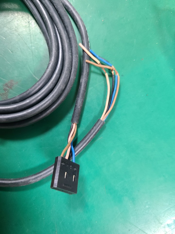 (A급-미사용품) SENSOR CONNECTOR EE-1010 2M 센서 연결 케이블