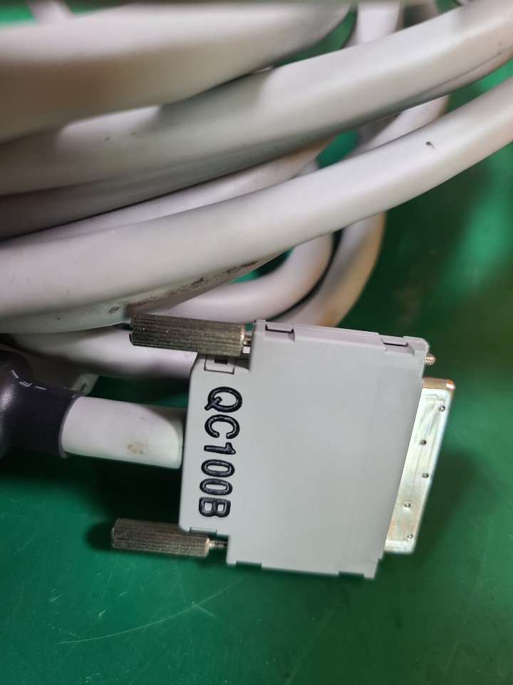 MITSUBISHI PLC 연결 CABLE QC100B (10M-미사용중고)