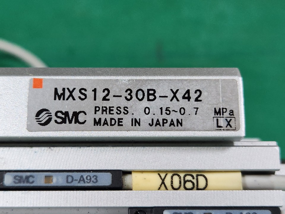 SMC SLIDE TABLE CYLINDER MXS12-30B-X42 (중고) 슬라이드 테이블 실린더