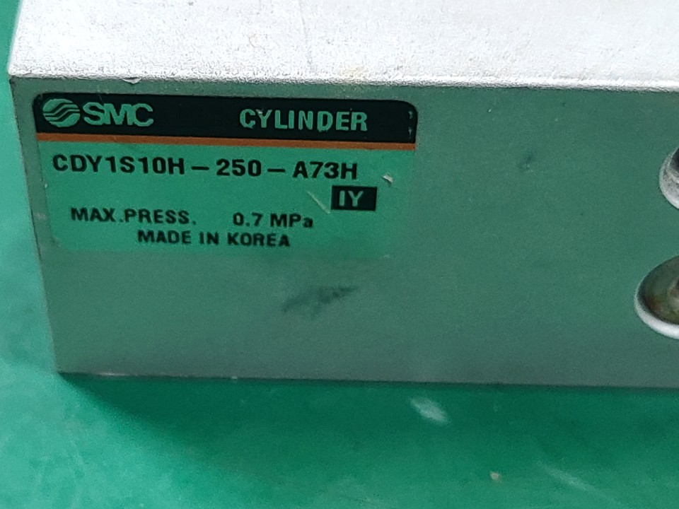 SMC RODLESS CYLINDER CDY1S10H-250 (중고) 로드레스 실린더