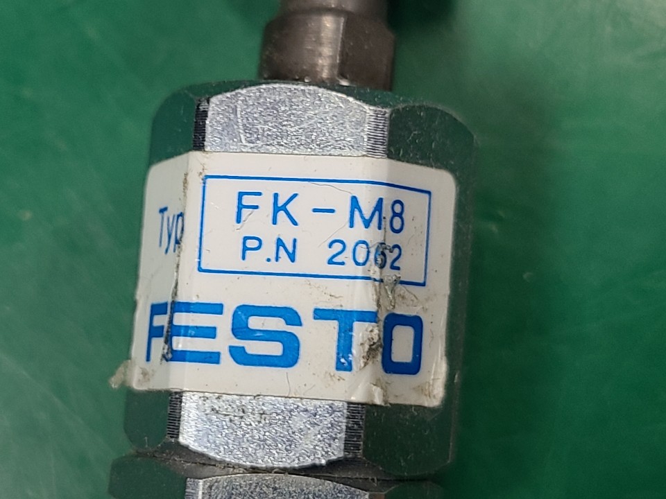 FESTO 유니버셜 실린더 조인트 FK-M8 (중고)