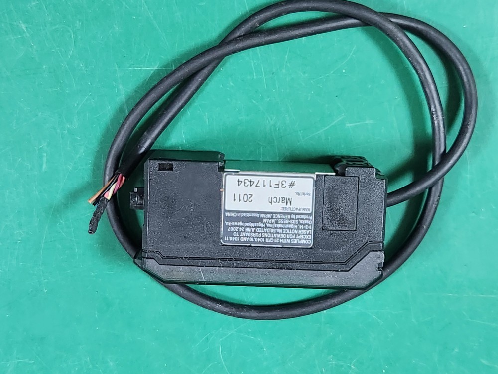 KEYENCE CMOS laser sensor amplifier GV-21 레이저 센서 증폭기  (중고)