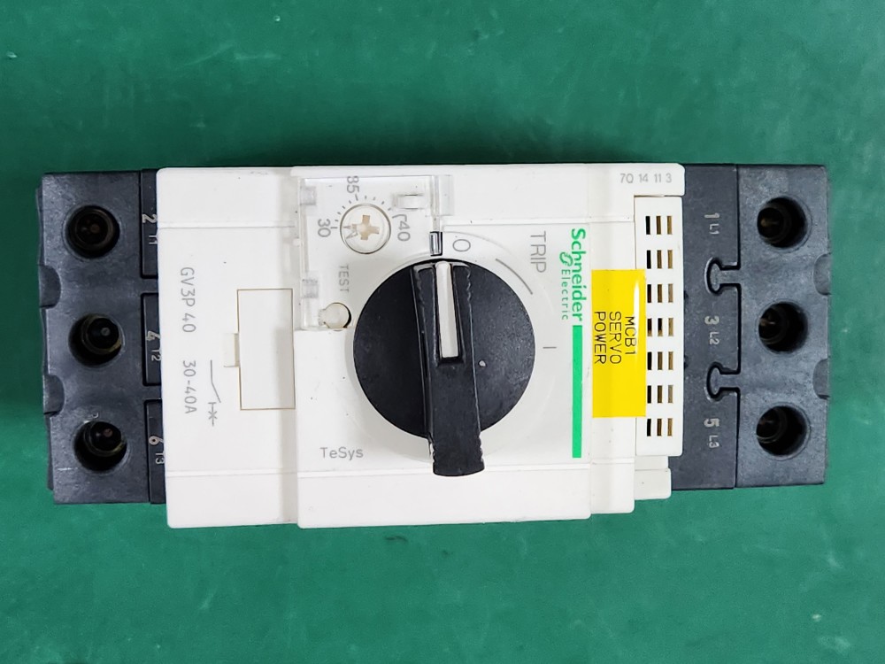 SCHNEIDER Motor circuit breaker GV3P40 모터용 회로 차단기 (중고)