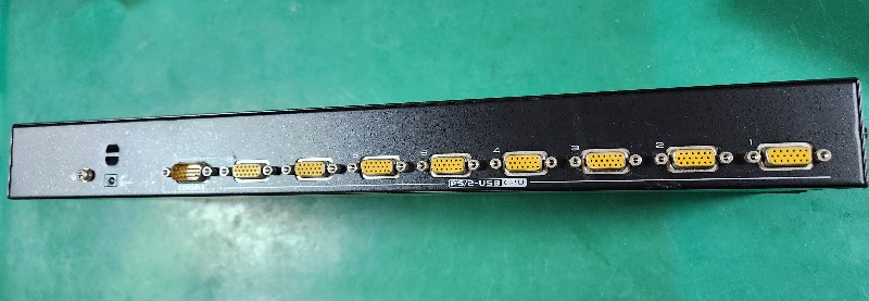 ATEN 8 PORT PS/2-USB KVM SWITCH  KVM 스위치 (중고)