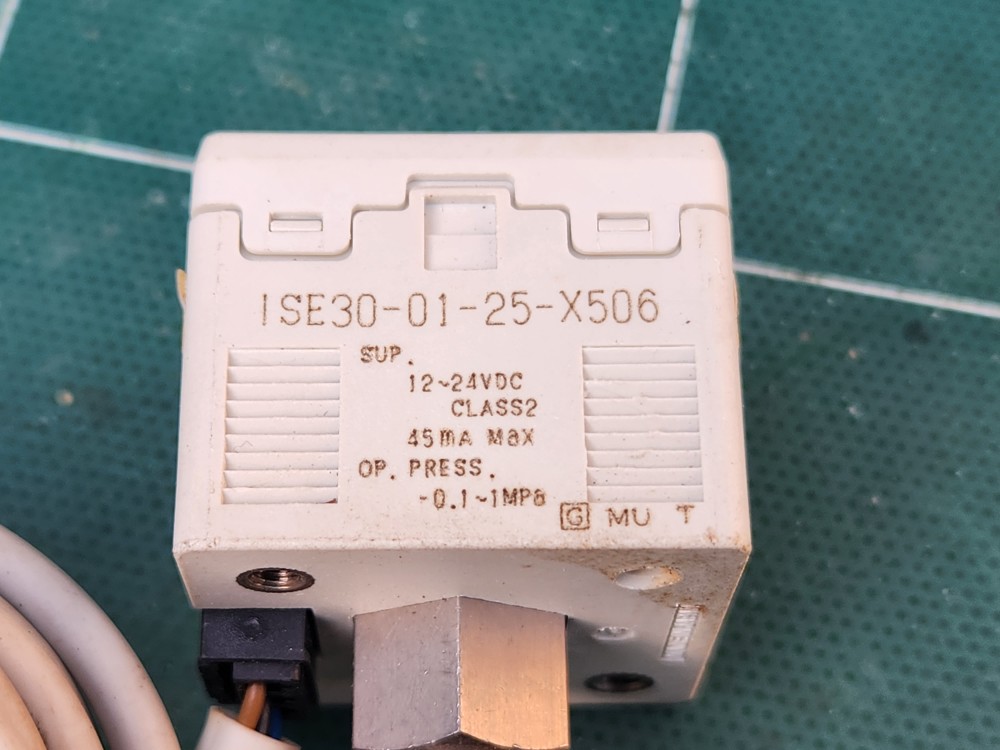 SMC PRESSURE SWITCH ISE30-01-25-X506 (중고)