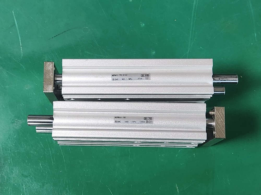 SMC GUIDE CYLINDER MGPM12-75Z (중고) 가이드 실린더 