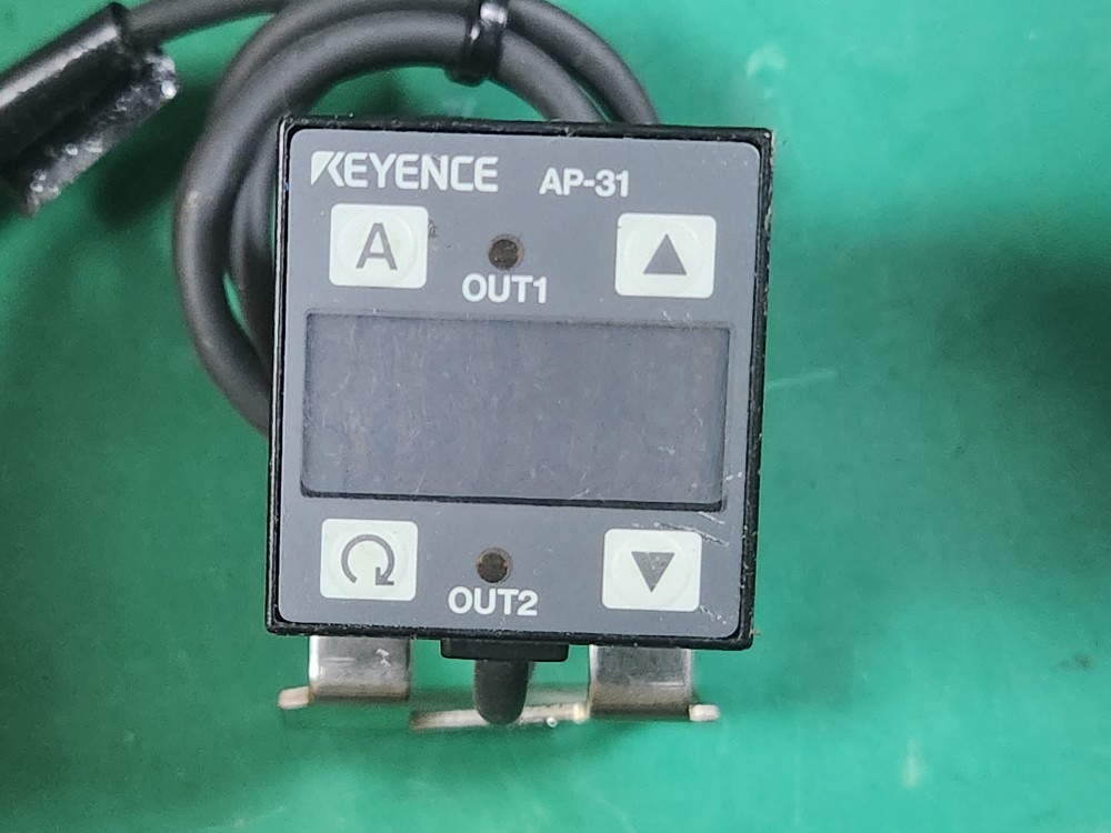 KEYENCE PRESSURE SWITCH AP-31, AP-31Z (중고)