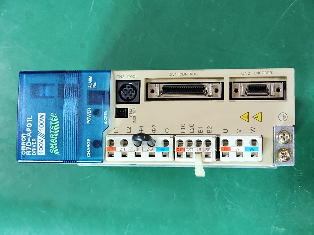 OMRON SERVO DRIVE R7D-AP01L 오므론 서보 드라이브 (중고)