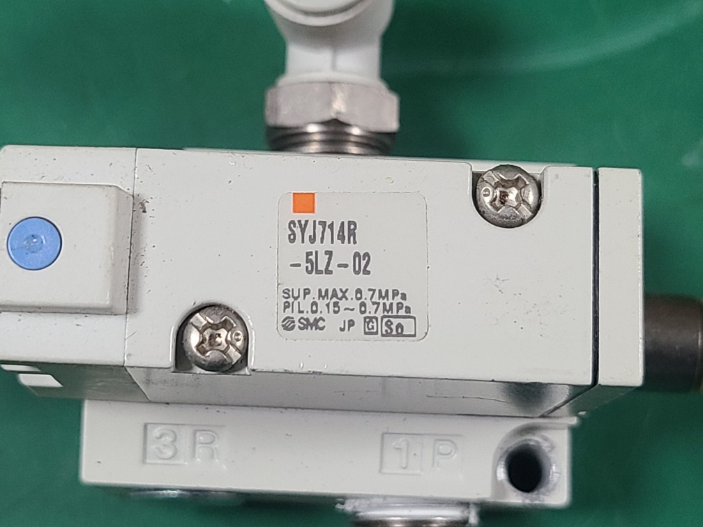 SMC SOLENOID VALVE SYJ714R-5LZ-02 (중고) 솔레노이드밸브