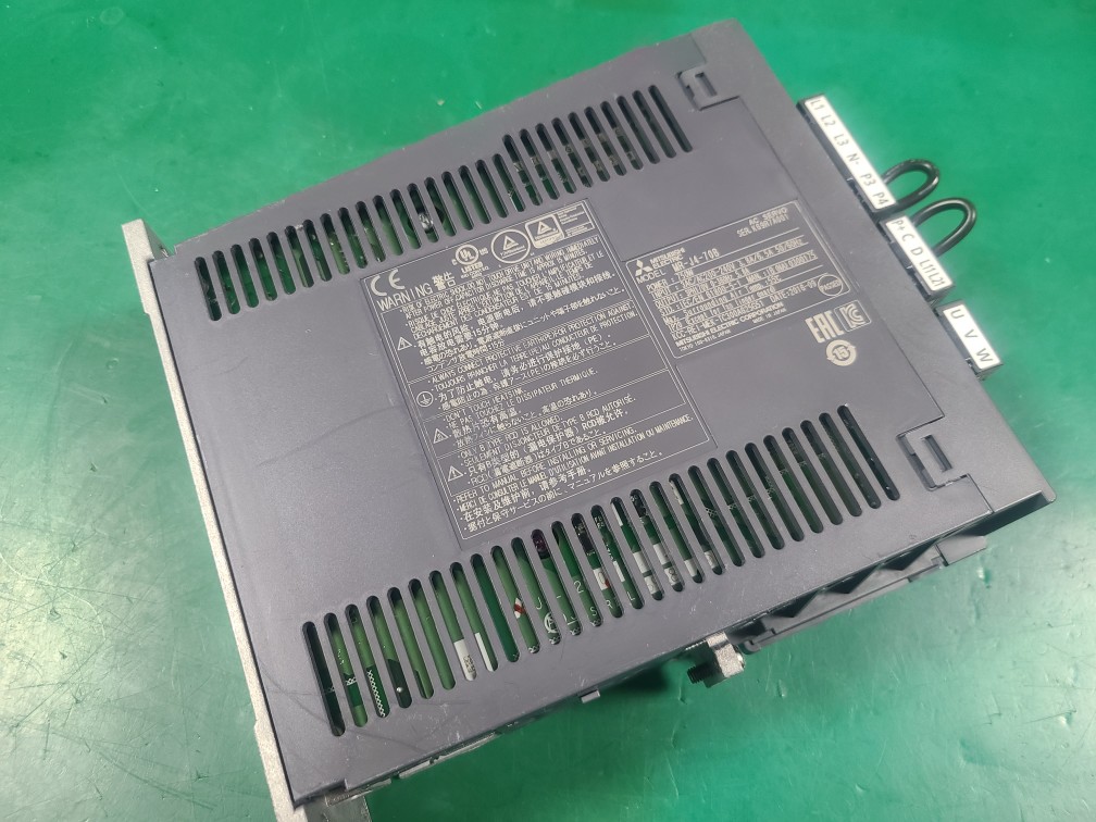 MITSUBISHI SERVO DRIVER MR-J4-70B (중고) 서보드라이브