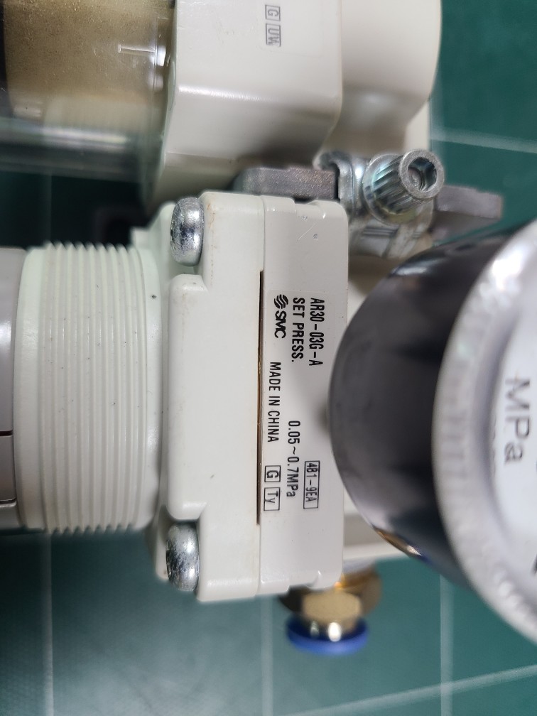 SMC REGULATOR AF30-03C-A+AFM30-03C-A+AR30-03G-A (중고) 에어 레귤레이터