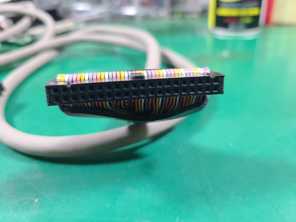 PLC I/O CABLE C40HH-10PH-XBI (중고) 피엘씨 아이오 케이블