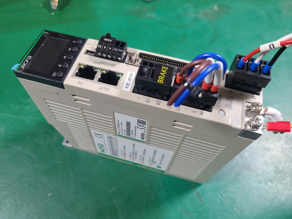 KCFA SERVO DRIVER SV-X3EB040A-A2 400W (중고) 서보 드라이버