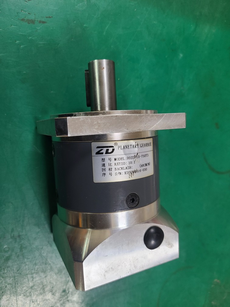 GEARBOX 80ZDF10-750T3 10:1 (중고) 감속기