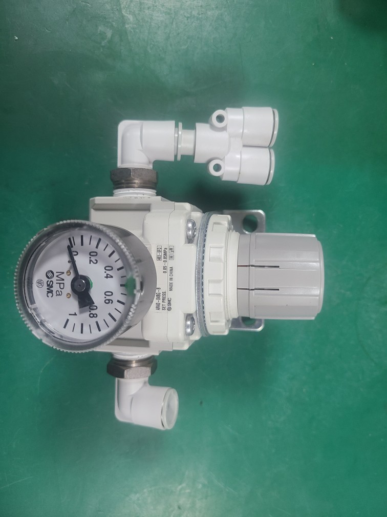 SMC AIR REGULATOR AR40-04BG-B (미사용중고) 에어 레귤레이터