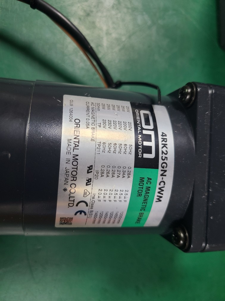 OM AC MAGNETIC BRAKE MOTOR 4RK25GN-CWM+4GN30K (중고)