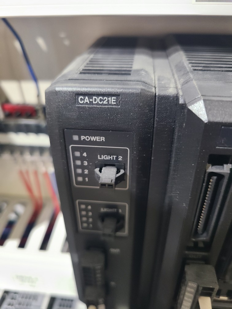 KEYENCE VISION CONTROLLER XG-7001+CA-DC21E (중고)
