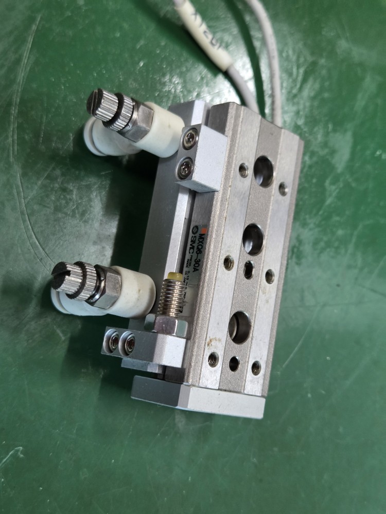 SMC MXQ6-30A (중고) 슬라이드 실린더