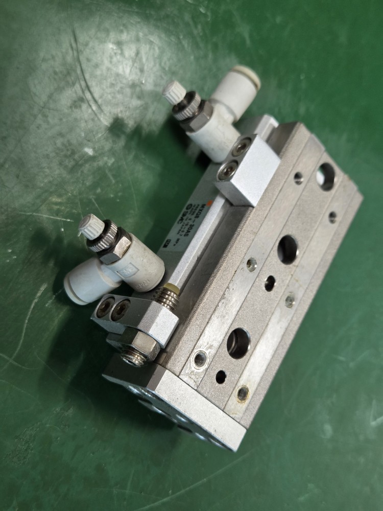 SMC MXQ8-30AS (중고) 슬라이드 실린더