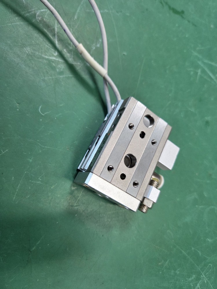 SMC MXQ8L-10AS (중고) 슬라이드 실린더