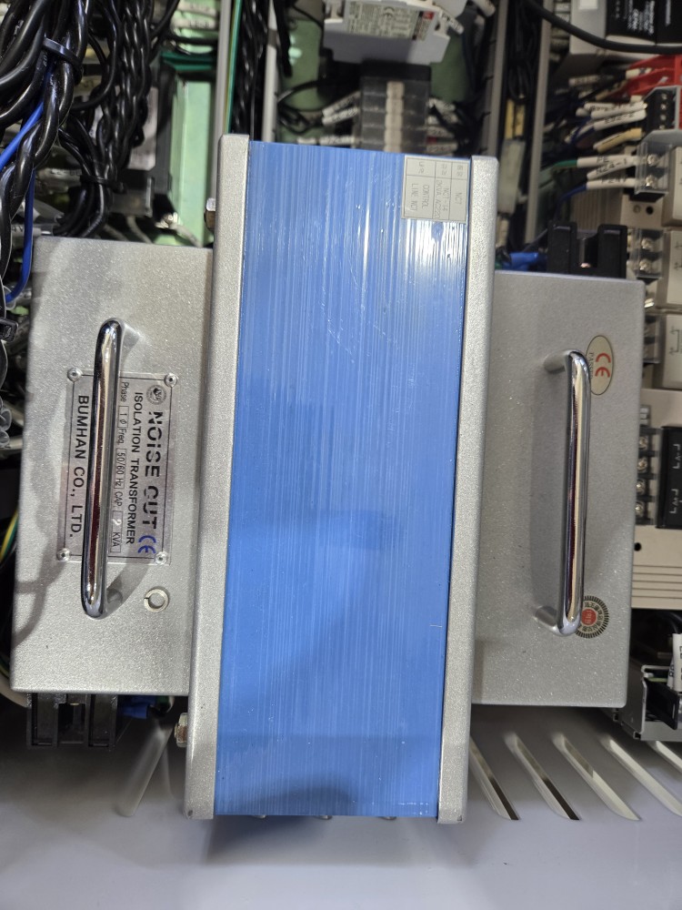 ISOLATION TRANSFORMER BHNCT-HC2K 2KVA(중고)
