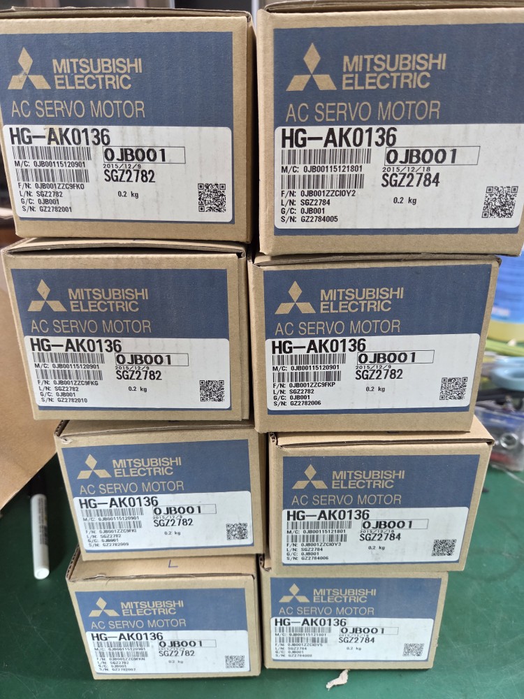 (A급-미사용품) SERVO MOTOR HG-AK0136 미쓰비씨 서보모터